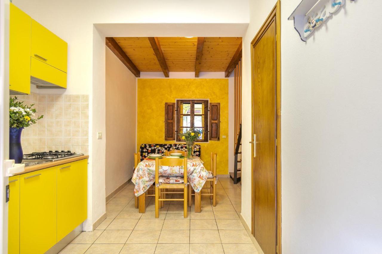 Simona Giardino Apartment Fetovaia Bagian luar foto