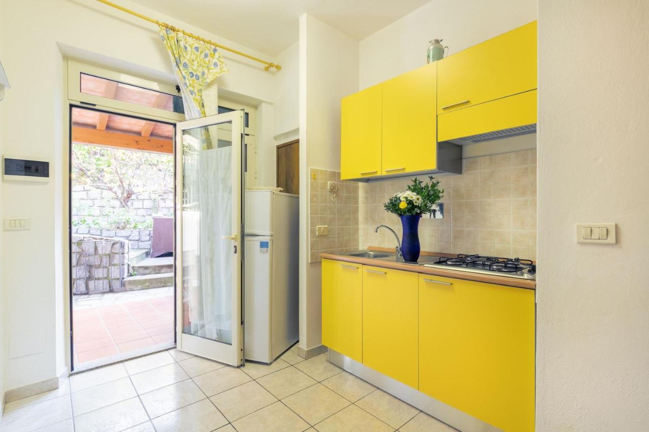 Simona Giardino Apartment Fetovaia Bagian luar foto